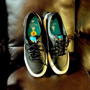 Sperry  black and white size 9